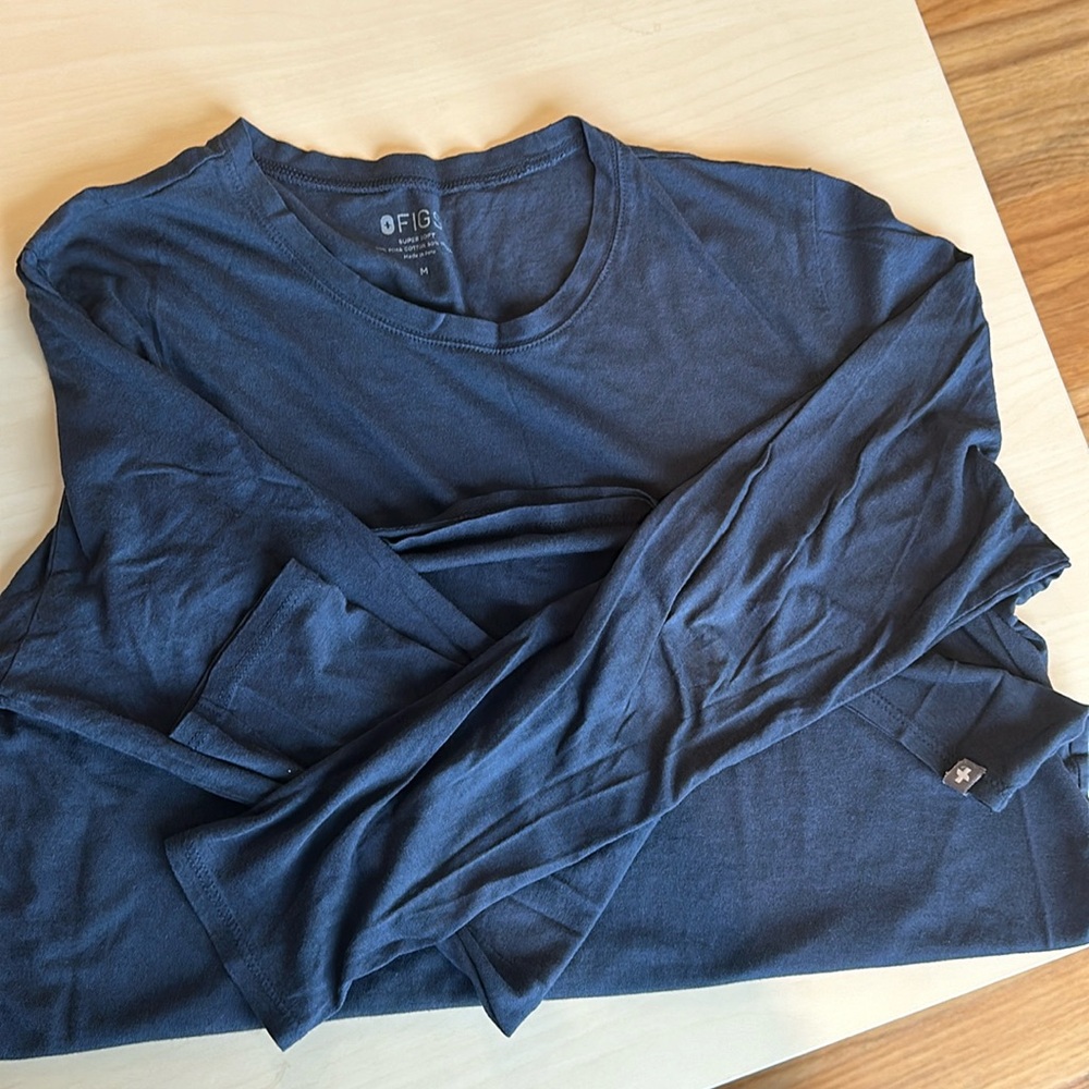 Figs Women Long Sleeve Tee
